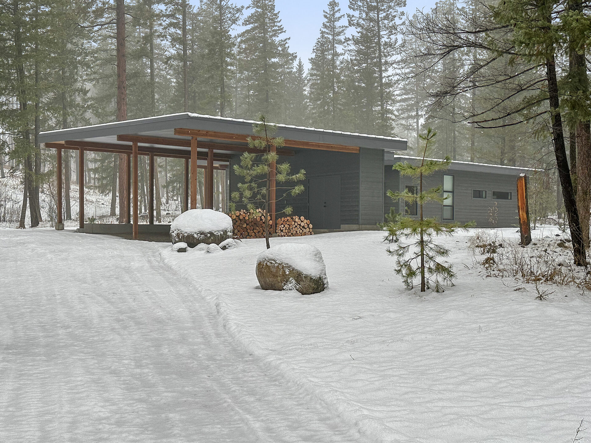 The Woodlands — residential architecture, Mazama, WA