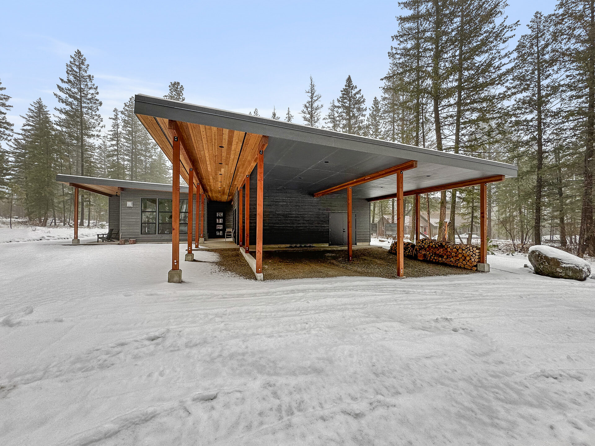 The Woodlands — residential architecture, Mazama, WA