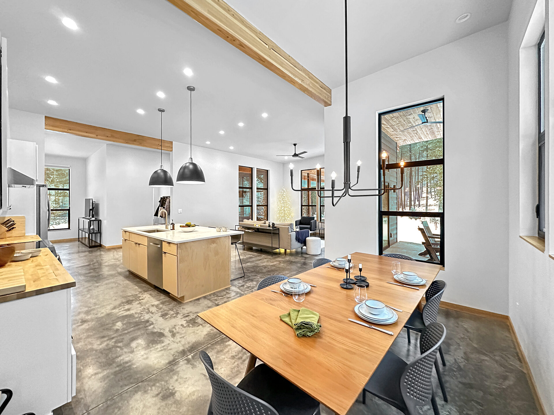 The Woodlands — residential architecture, Mazama, WA