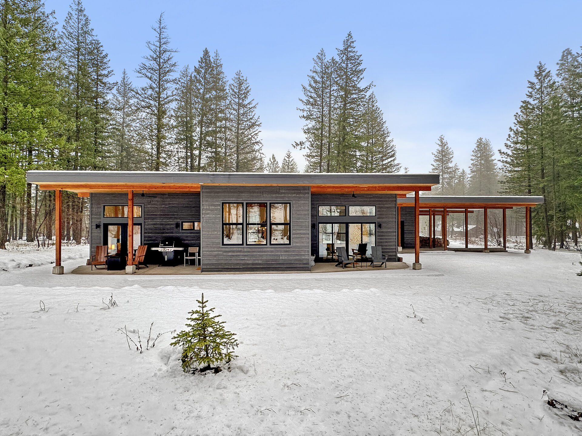 The Woodlands — residential architecture, Mazama, WA