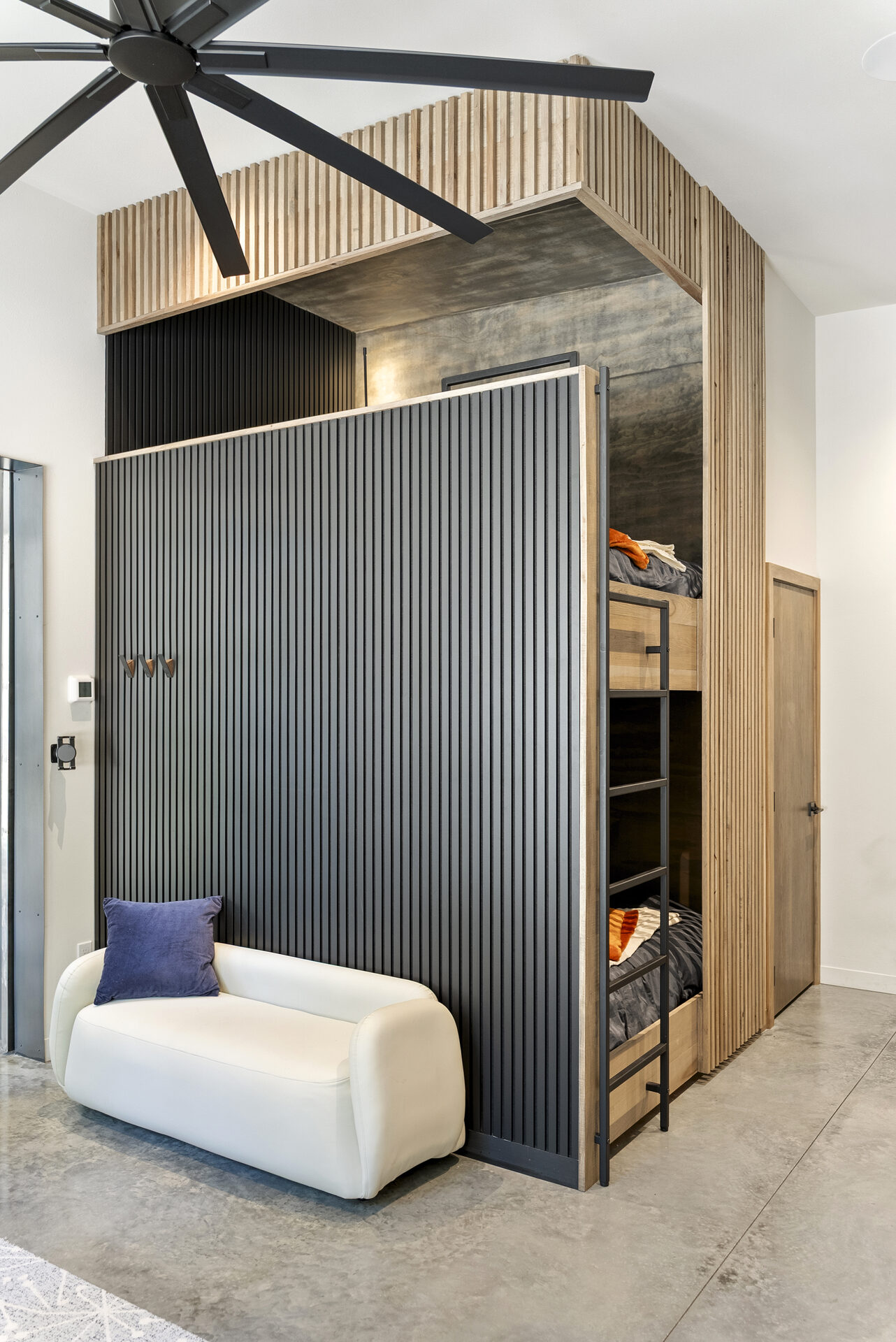 The Tree Line — Dsc07711