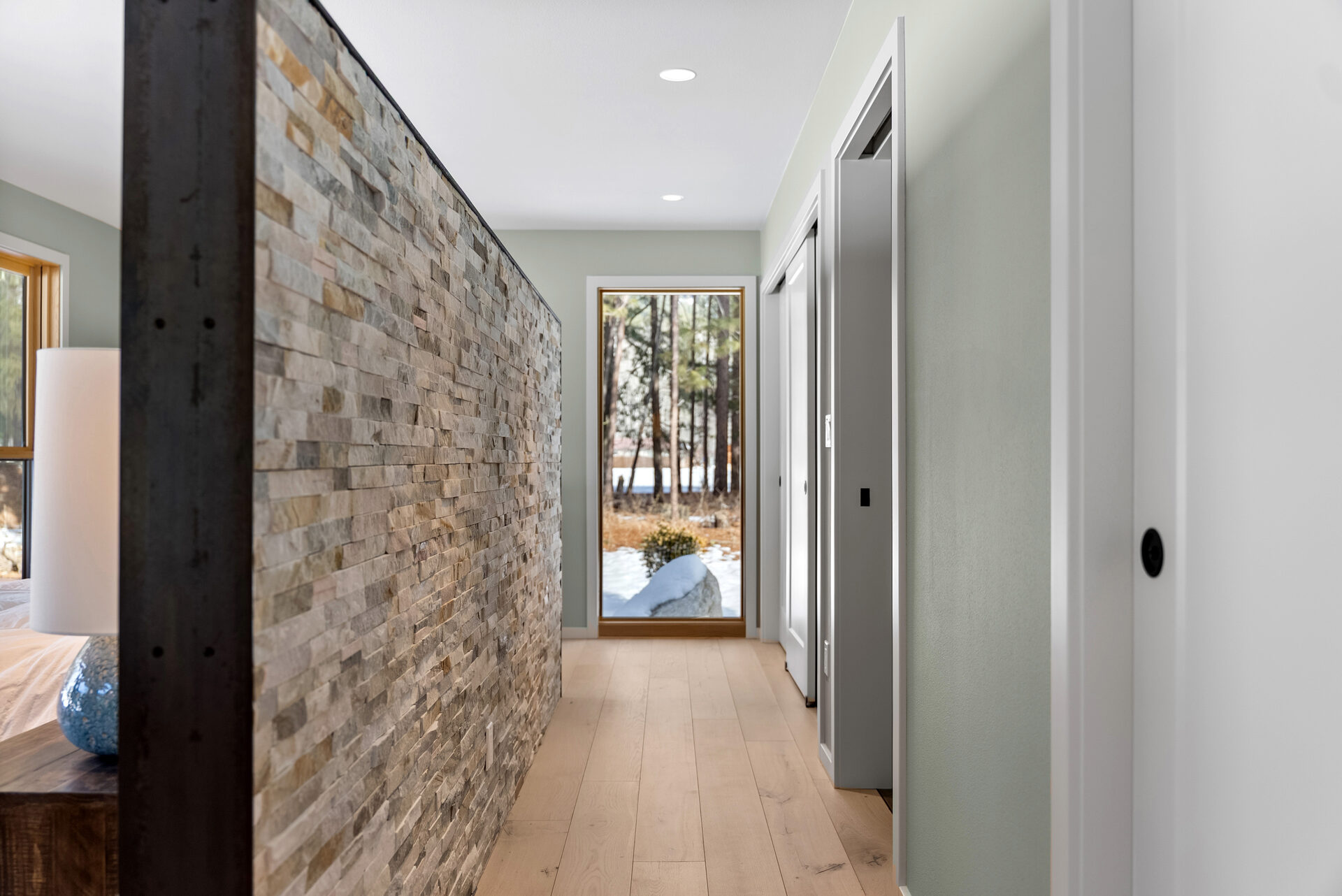 Wolf Creek — bedroom