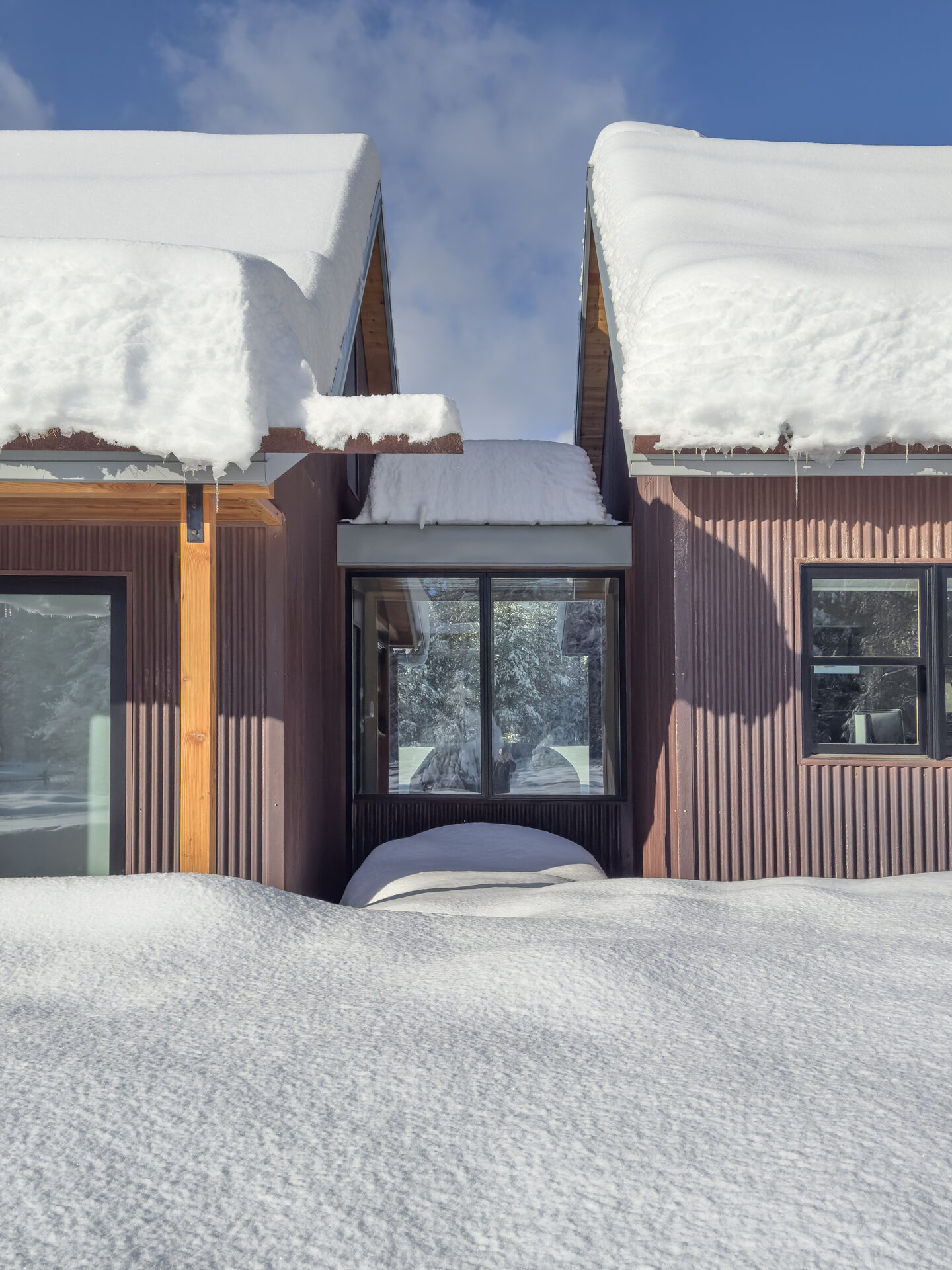 Wolf Creek — courtyard