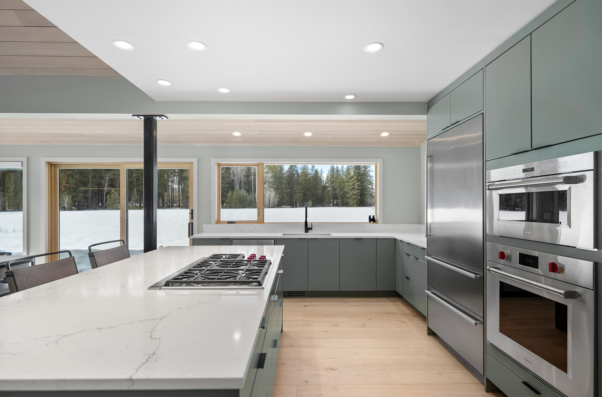 Wolf Creek — kitchen